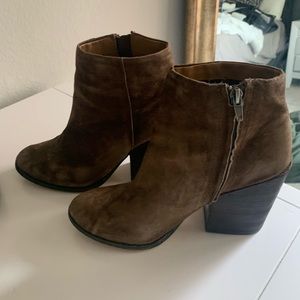 SOLD Dolce Vita Booties